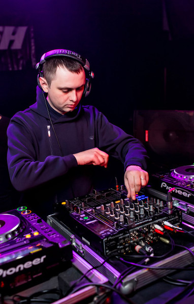 Dj Jest