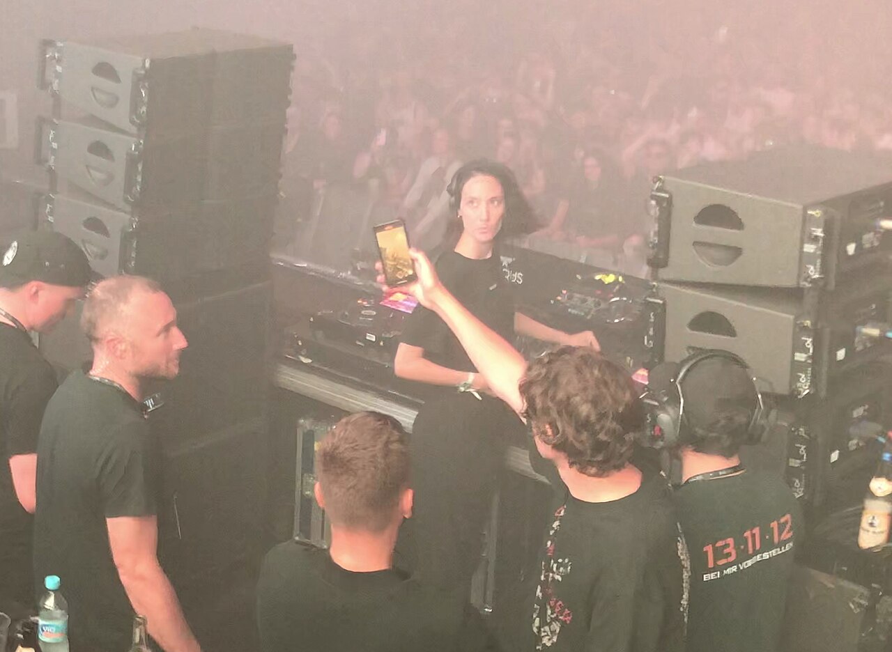 Amelie Lens