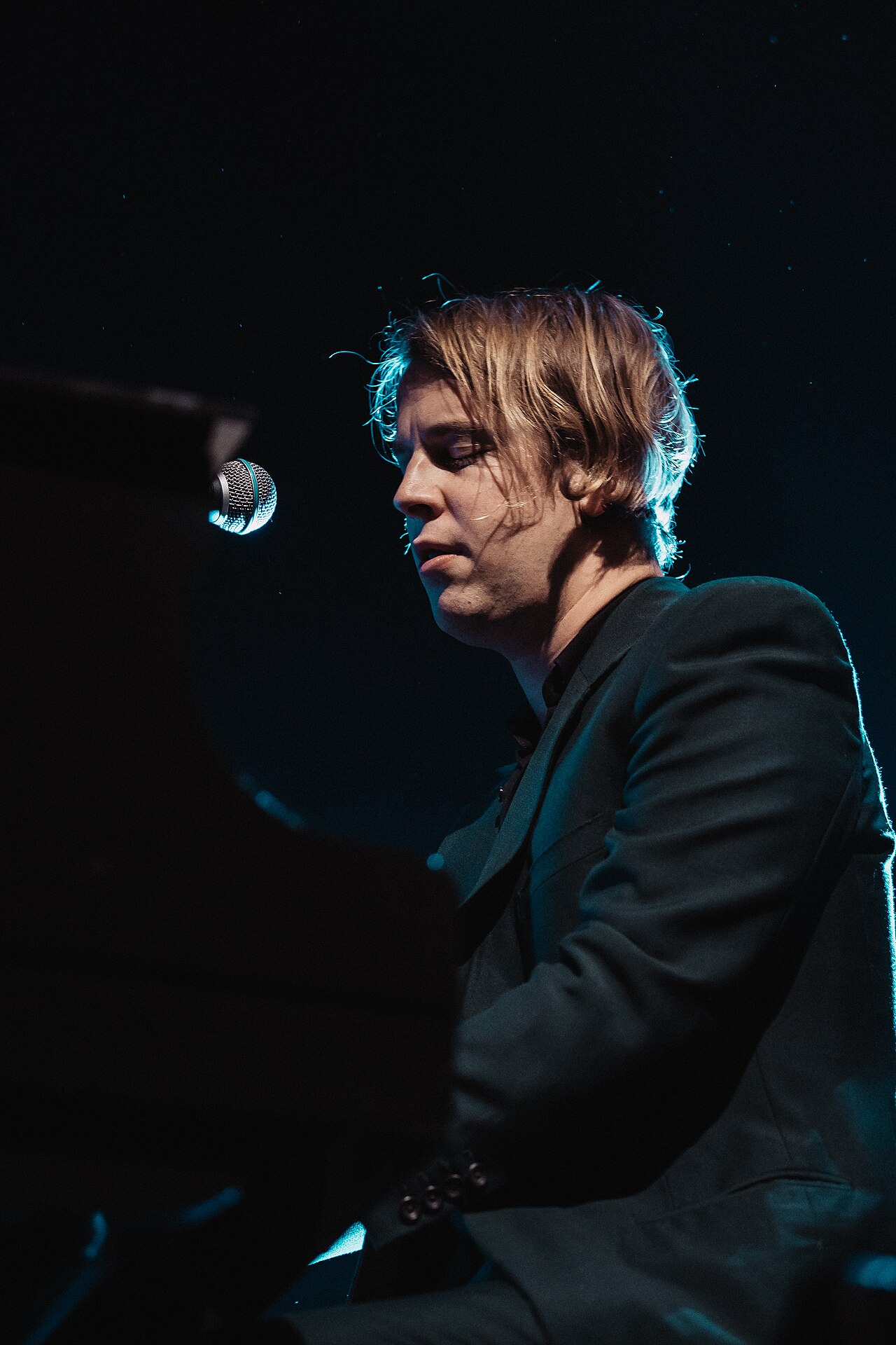 TOM ODELL