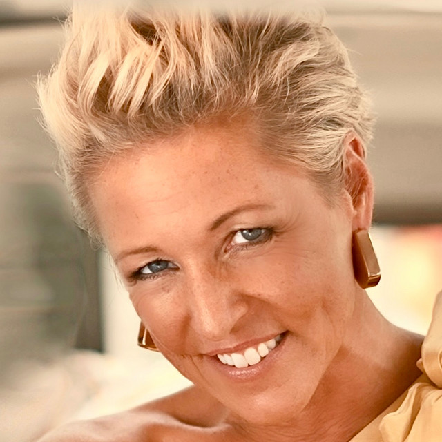 Alexandra Hofmann